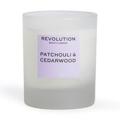 Makeup Revolution Vonná svíčka Patchouli & Cedarwood (Scented Candle) 170 g